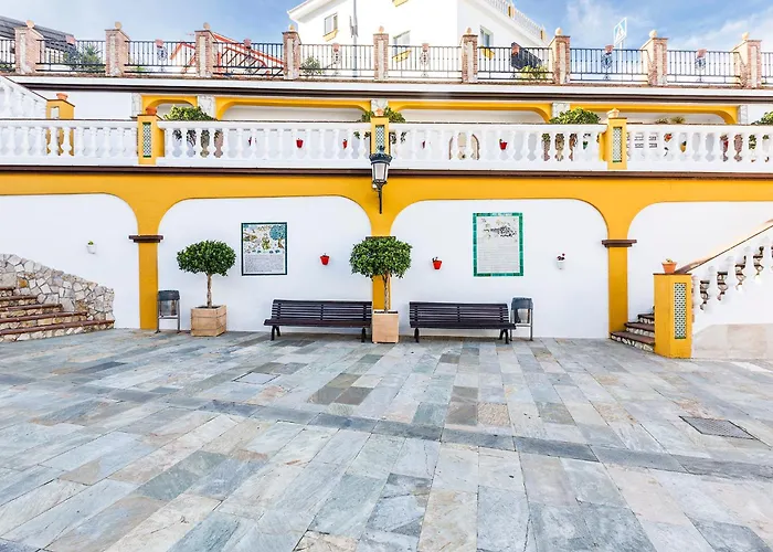 Fuentezuelas Pool